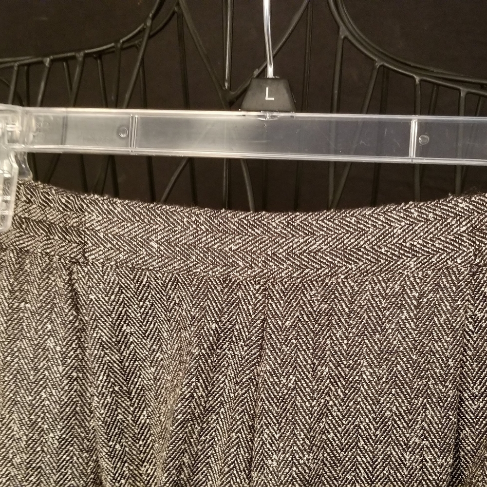 Slacks/pants - Picture 2 of 4